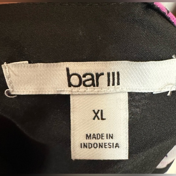 Bar III Black and Green Ruffled Blouse 🪷🖤 - Picture 9 of 10